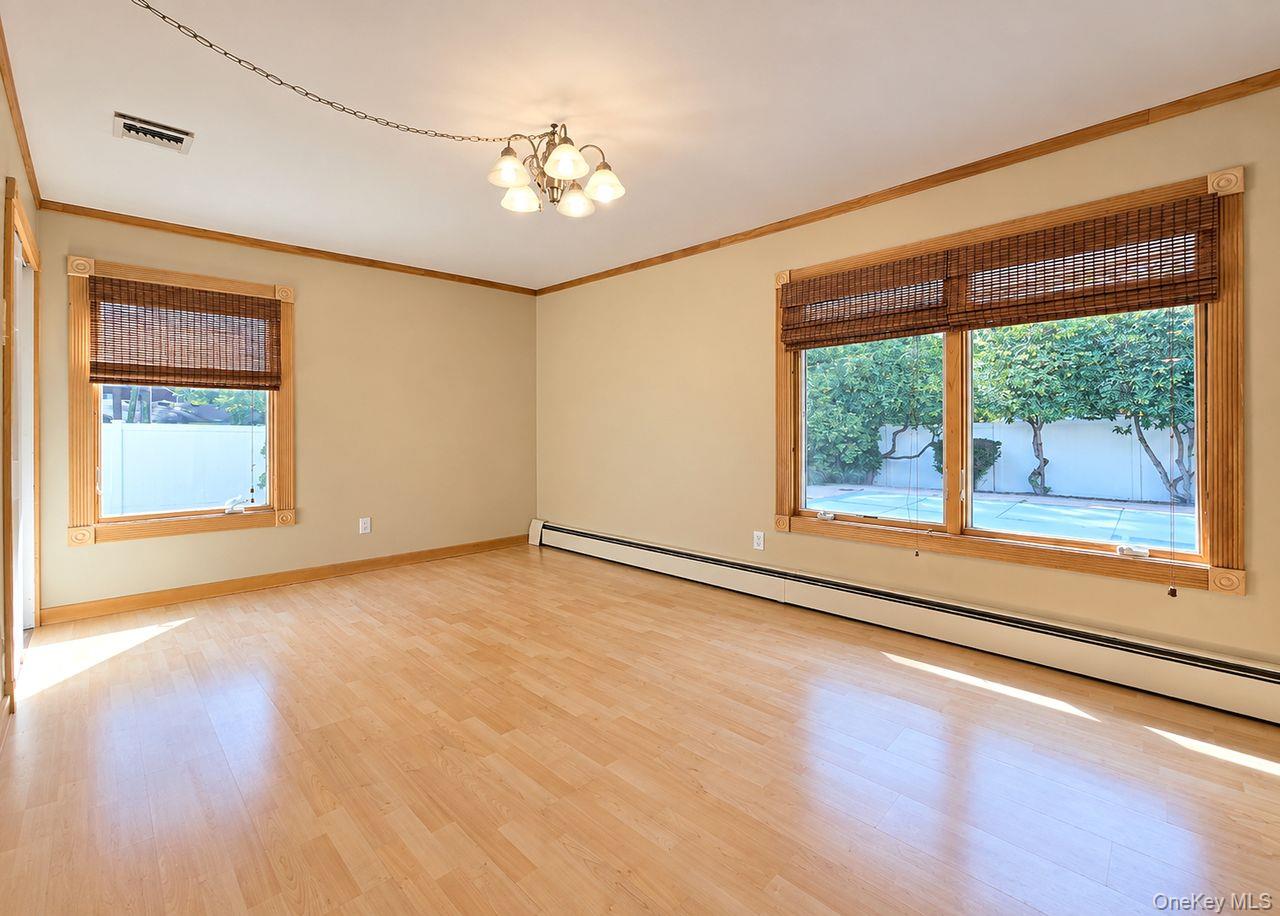 14 Seabrook Lane Property Photo 22
