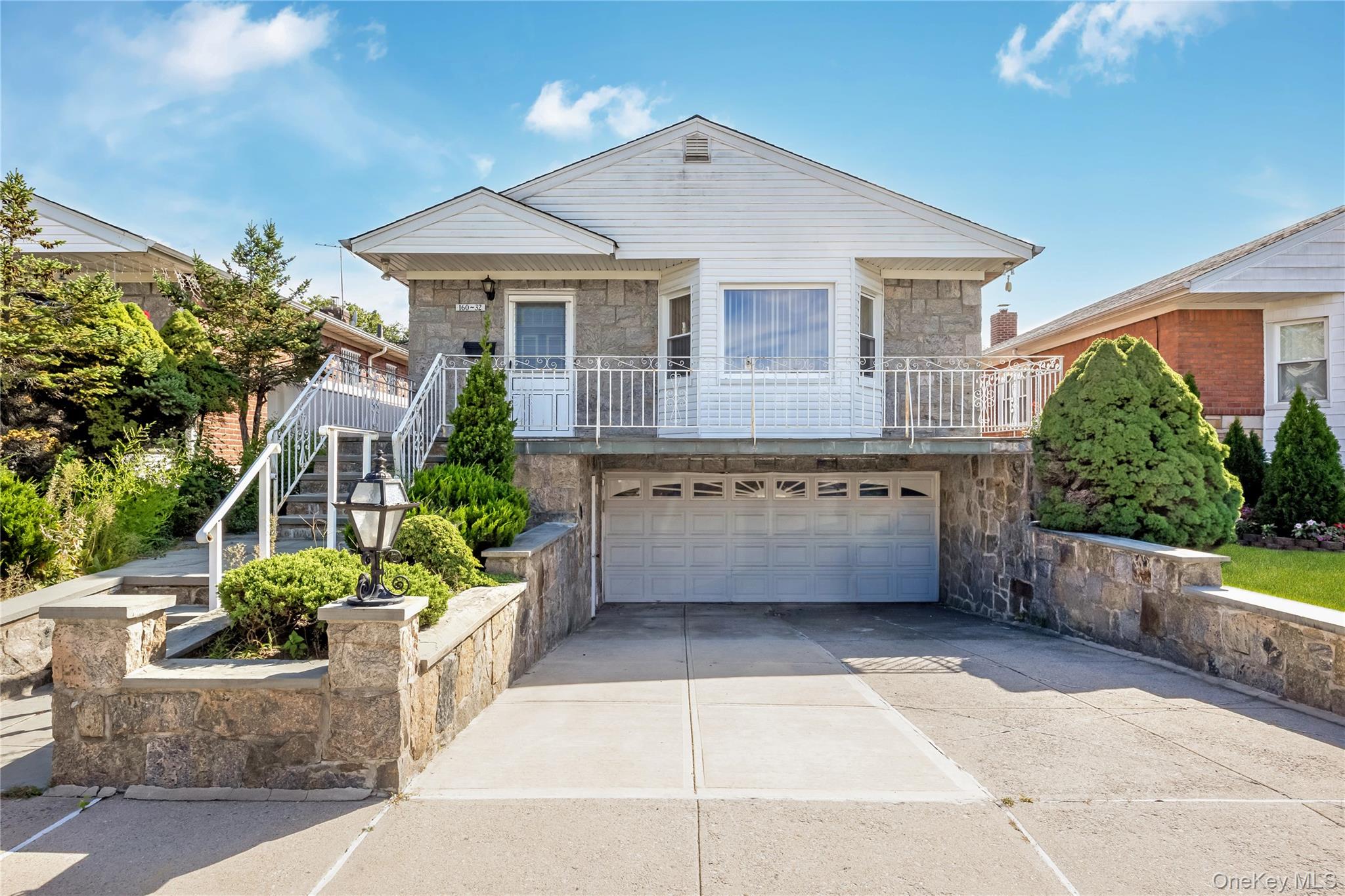 16032 25th Drive Property Photo 1