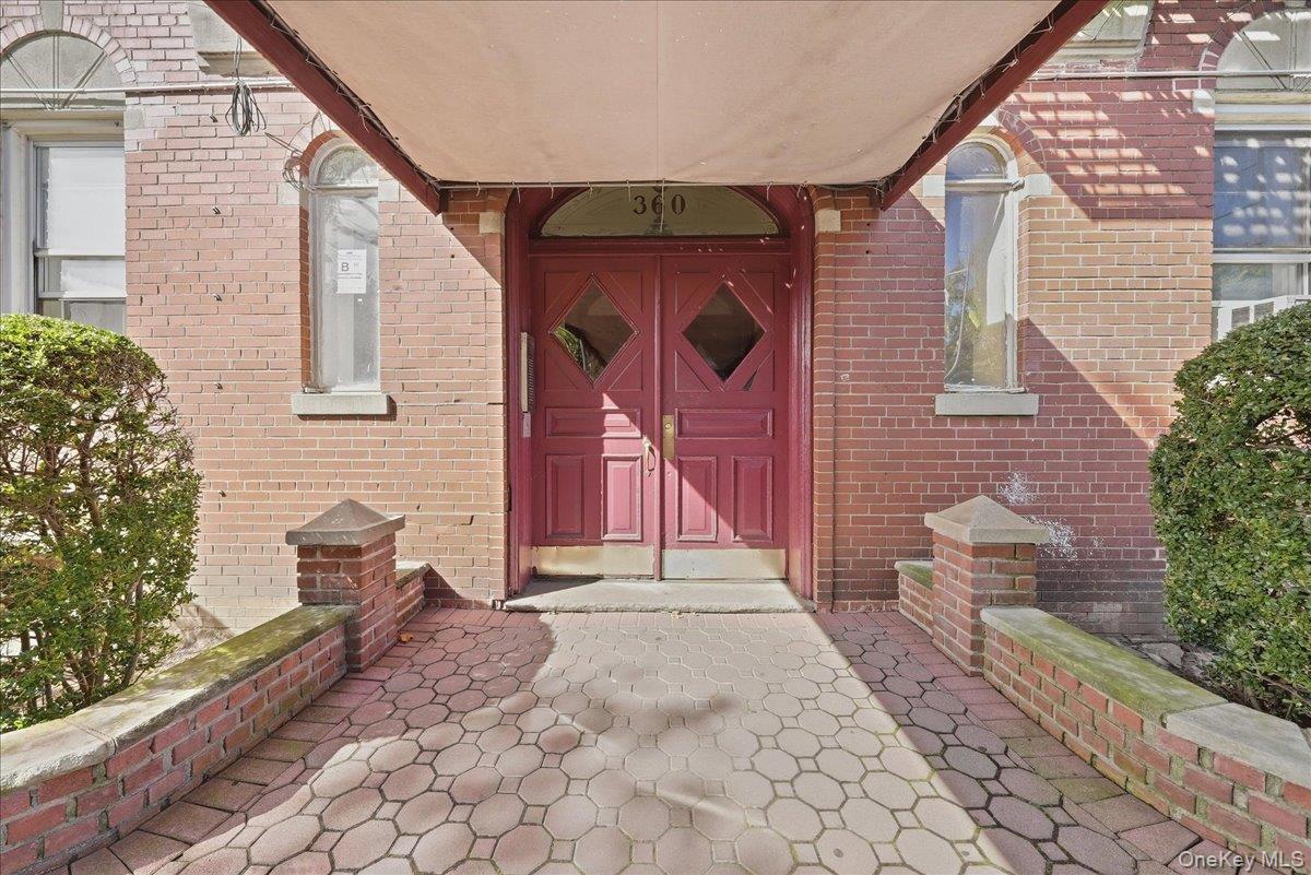 360 Ocean Parkway 5g Property Photo 5