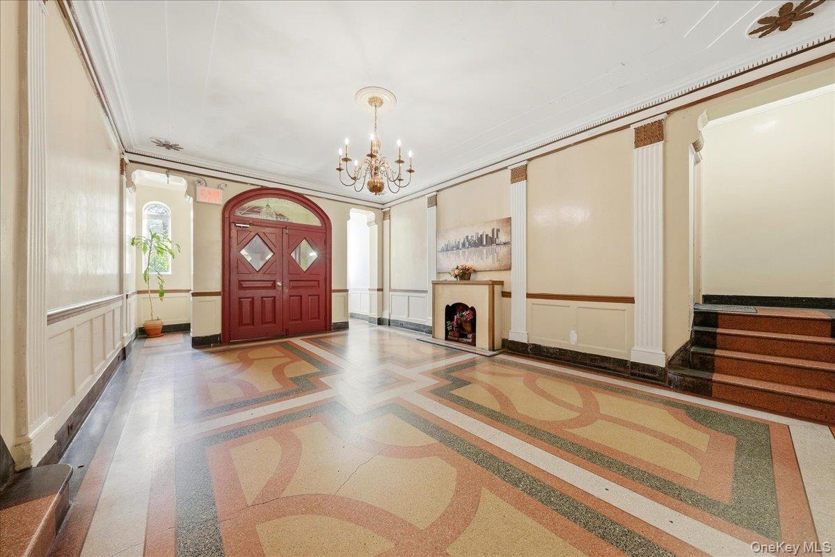 360 Ocean Parkway 5g Property Photo 7
