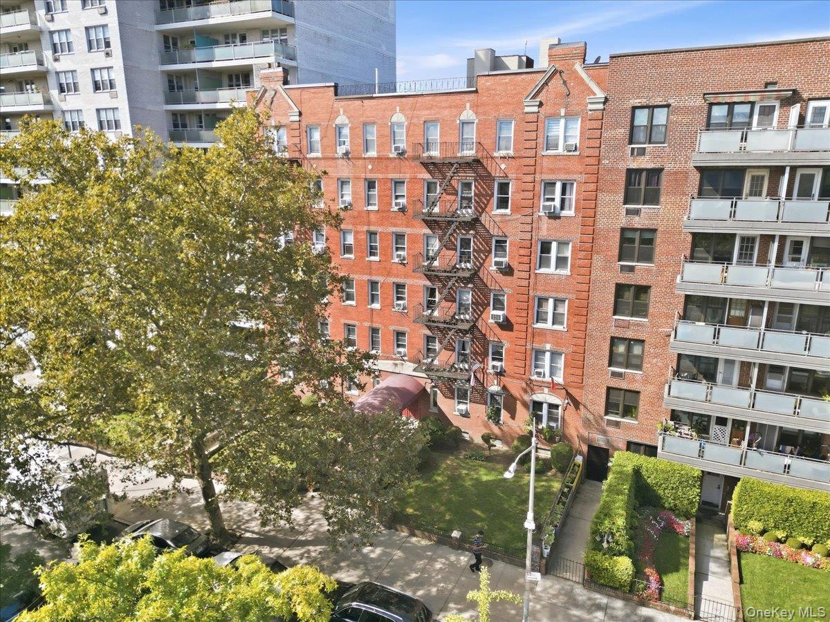 360 Ocean Parkway 5g Property Photo 32