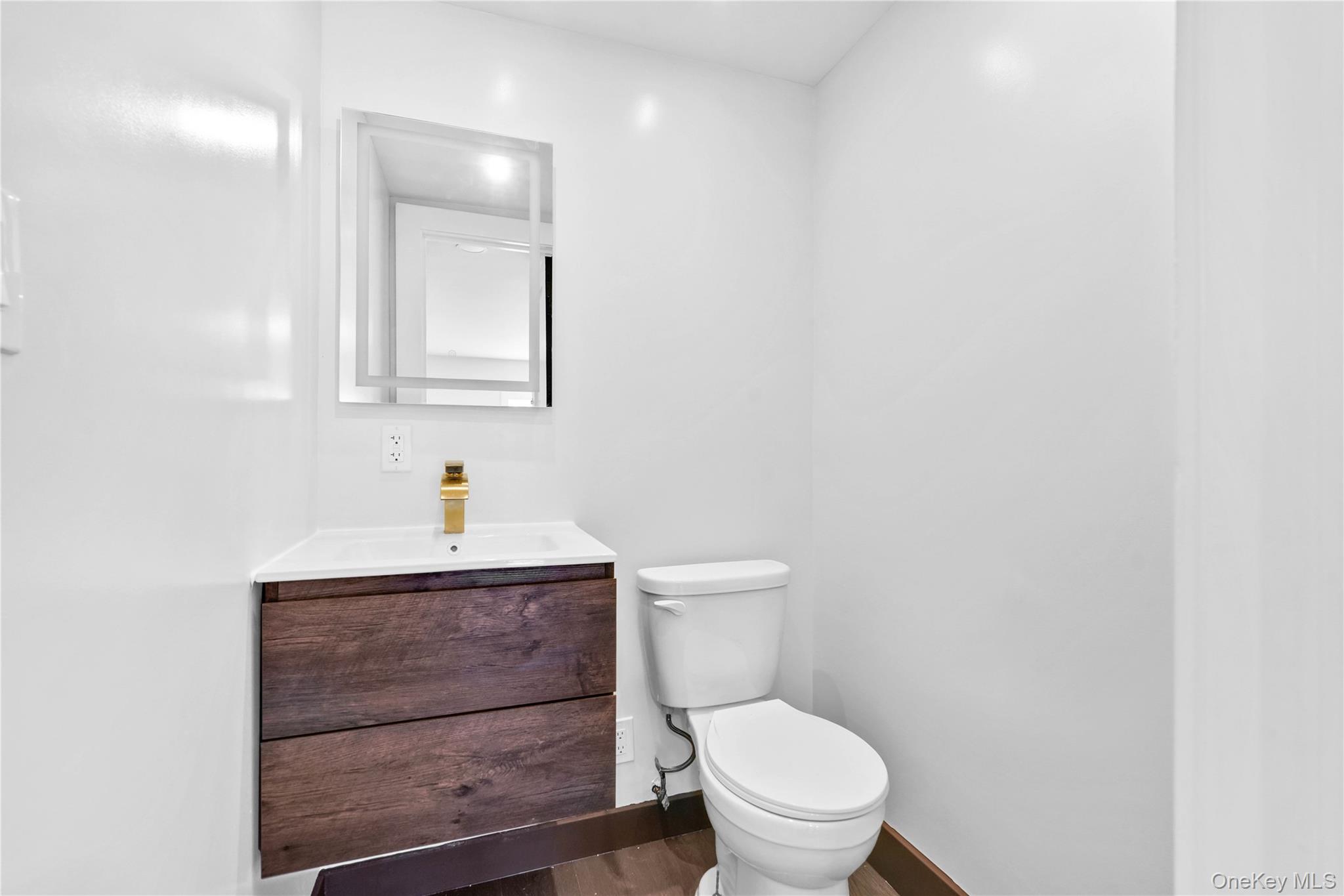 113-22 204th Street Property Photo 14