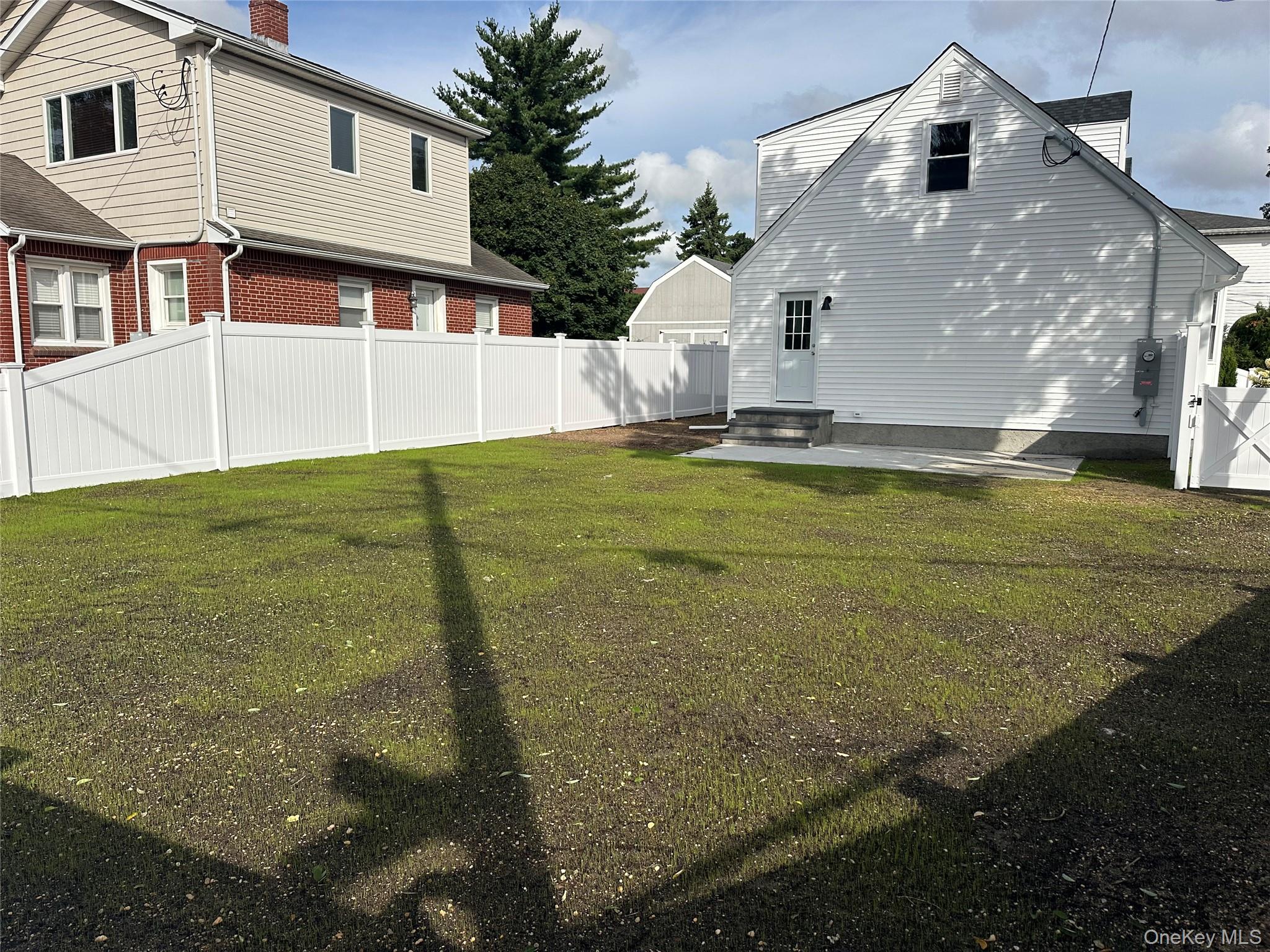 2216 Brooklyn Avenue Property Photo 21