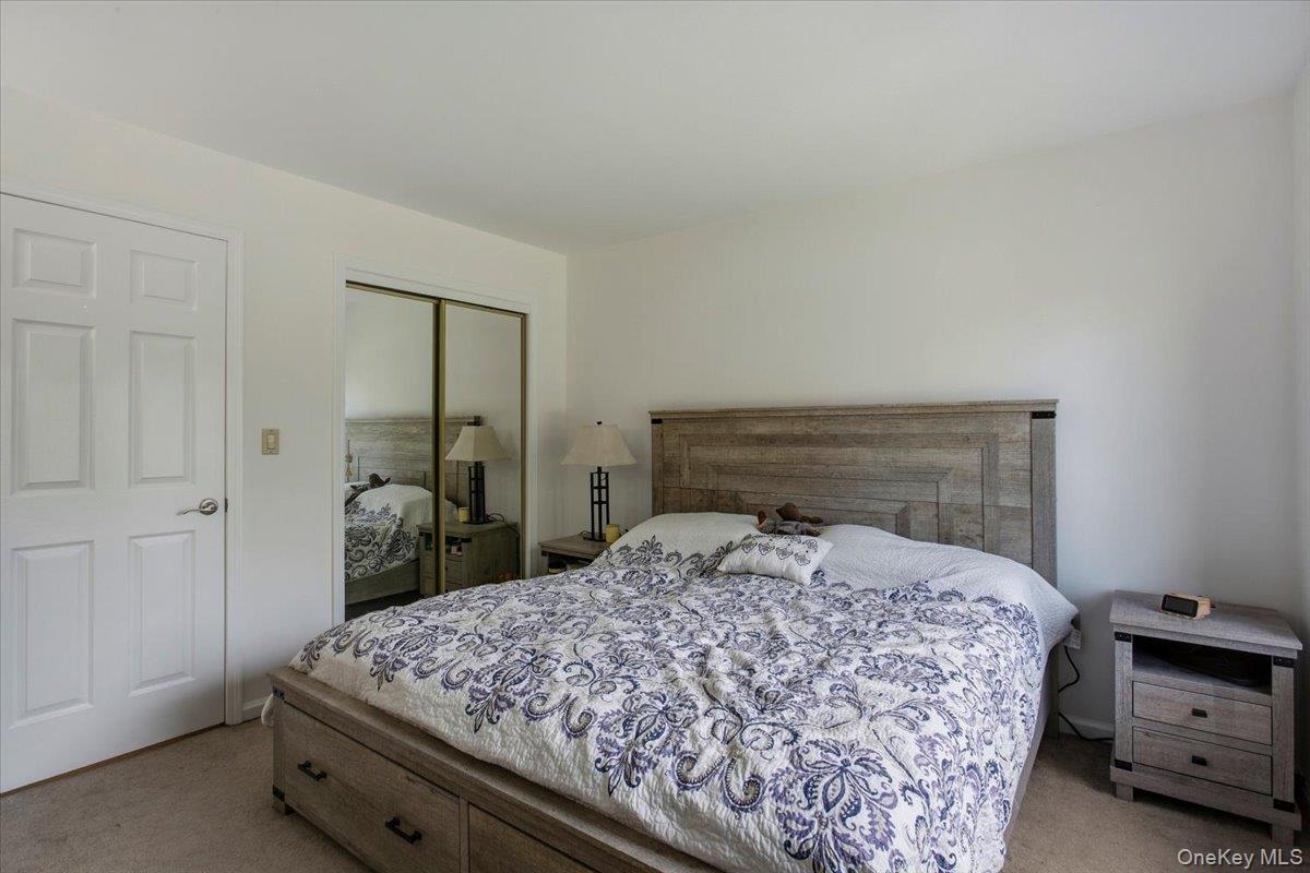 13 Knoll View Property Photo 11