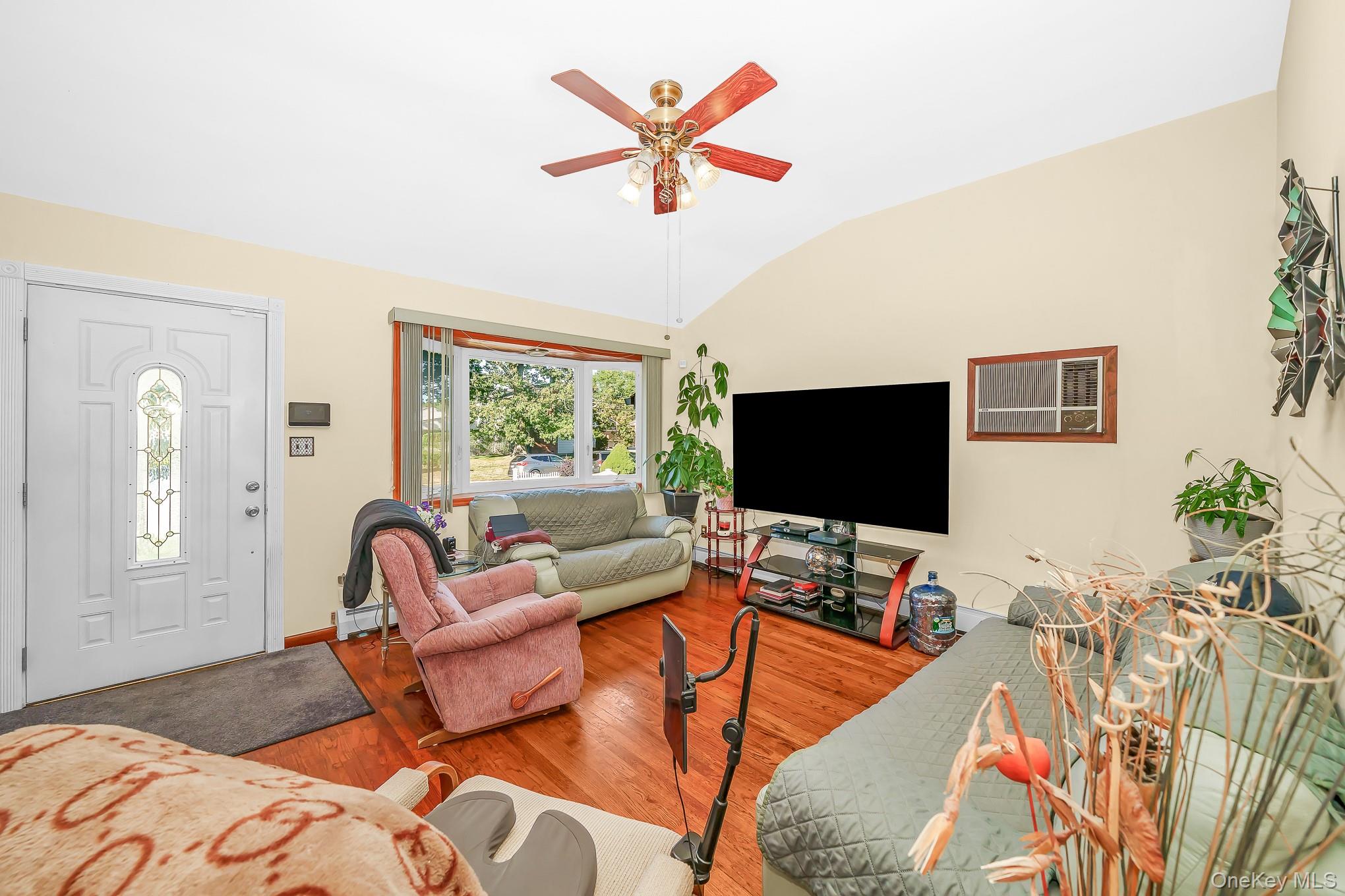 22 W Willow Street Property Photo 13