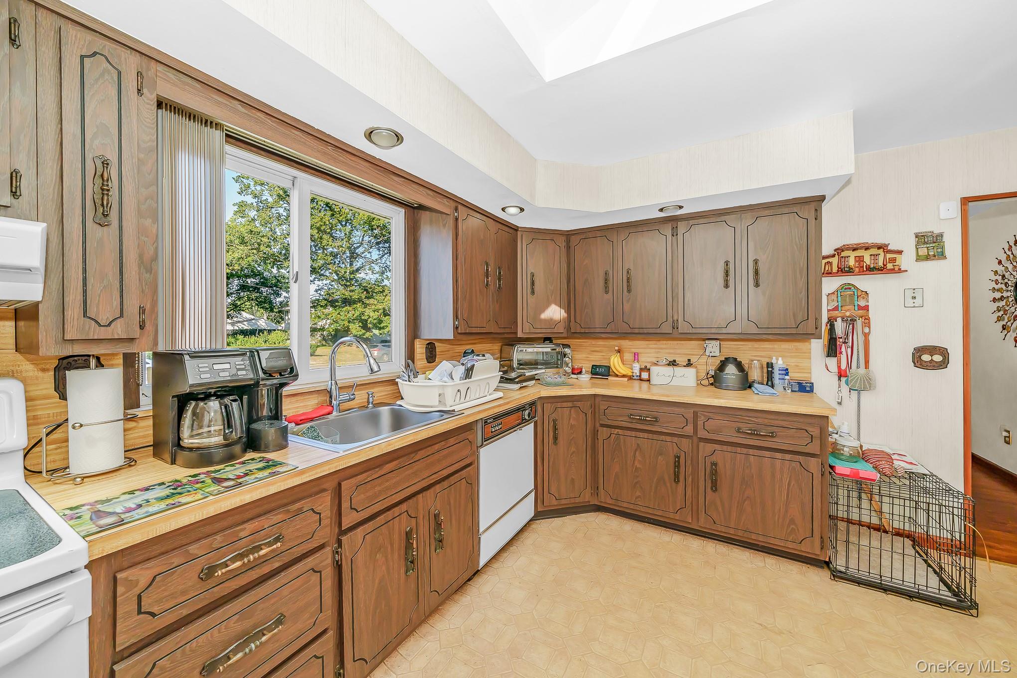 22 W Willow Street Property Photo 18