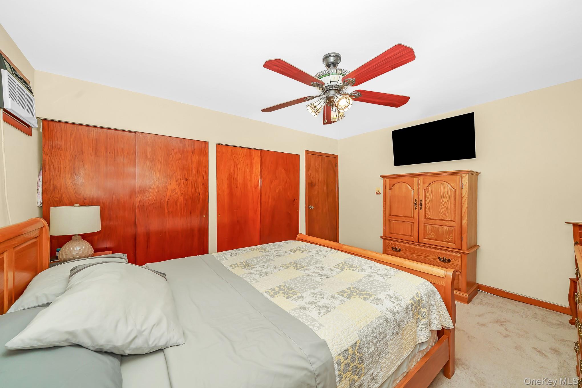 22 W Willow Street Property Photo 23