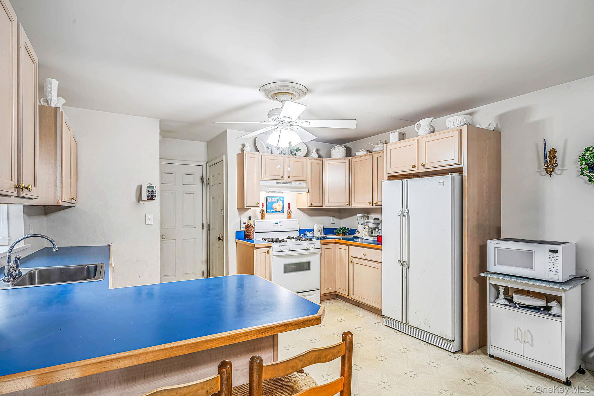 23 School Street Property Photo 13