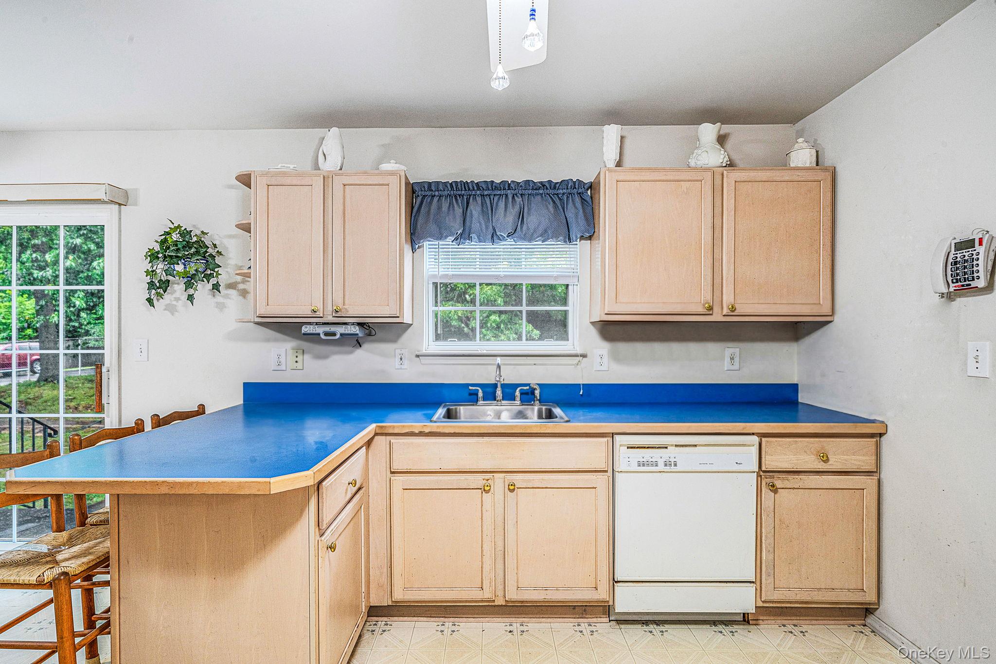 23 School Street Property Photo 15