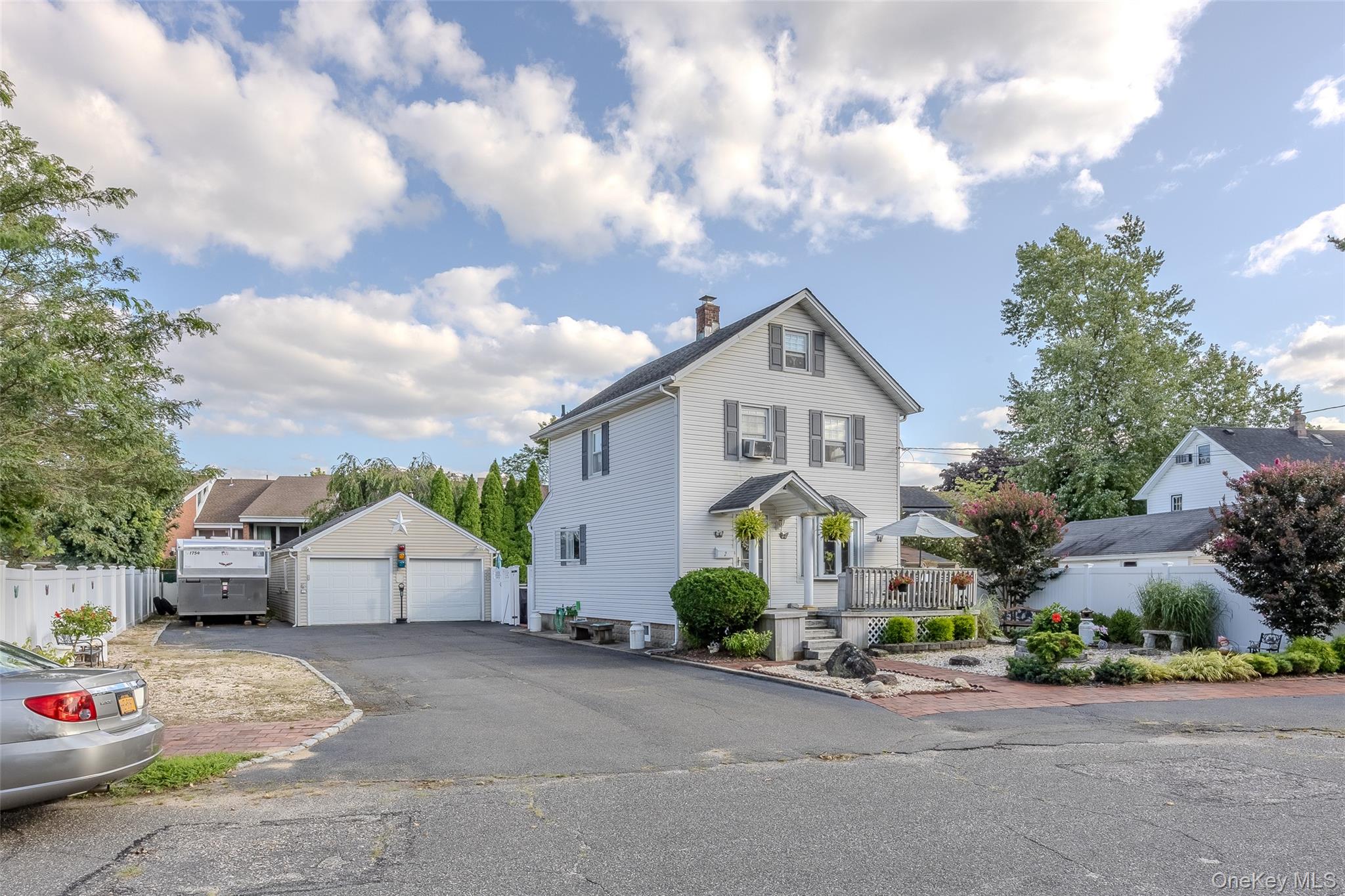 2 Dean Street Property Photo 2