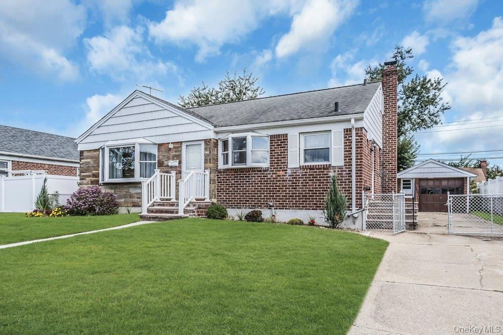 74 Bette Road Property Photo 2