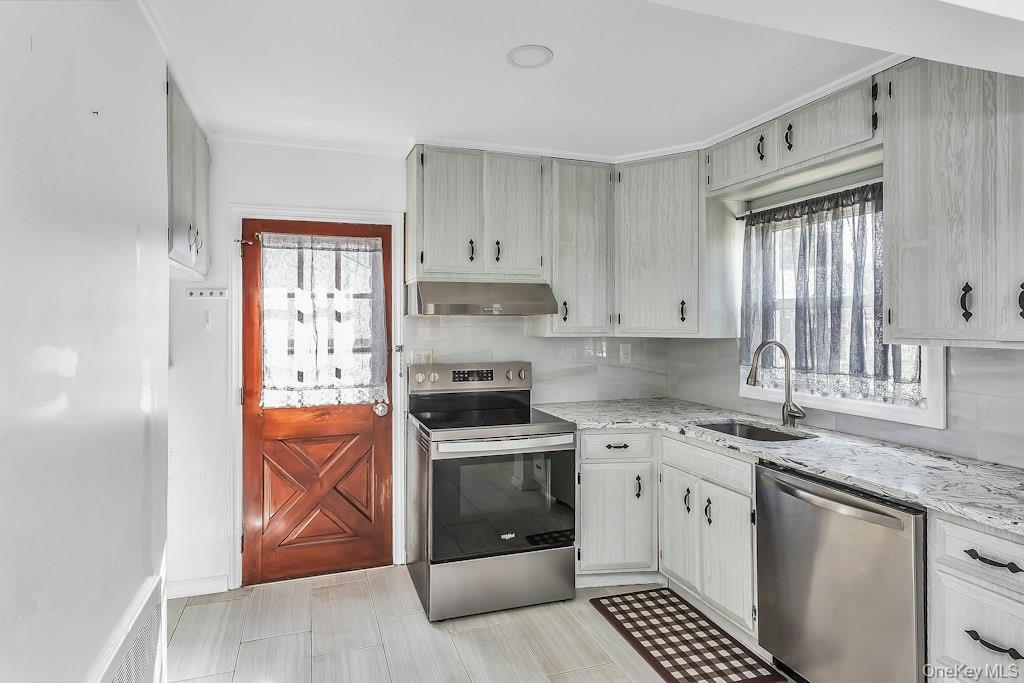 74 Bette Road Property Photo 9