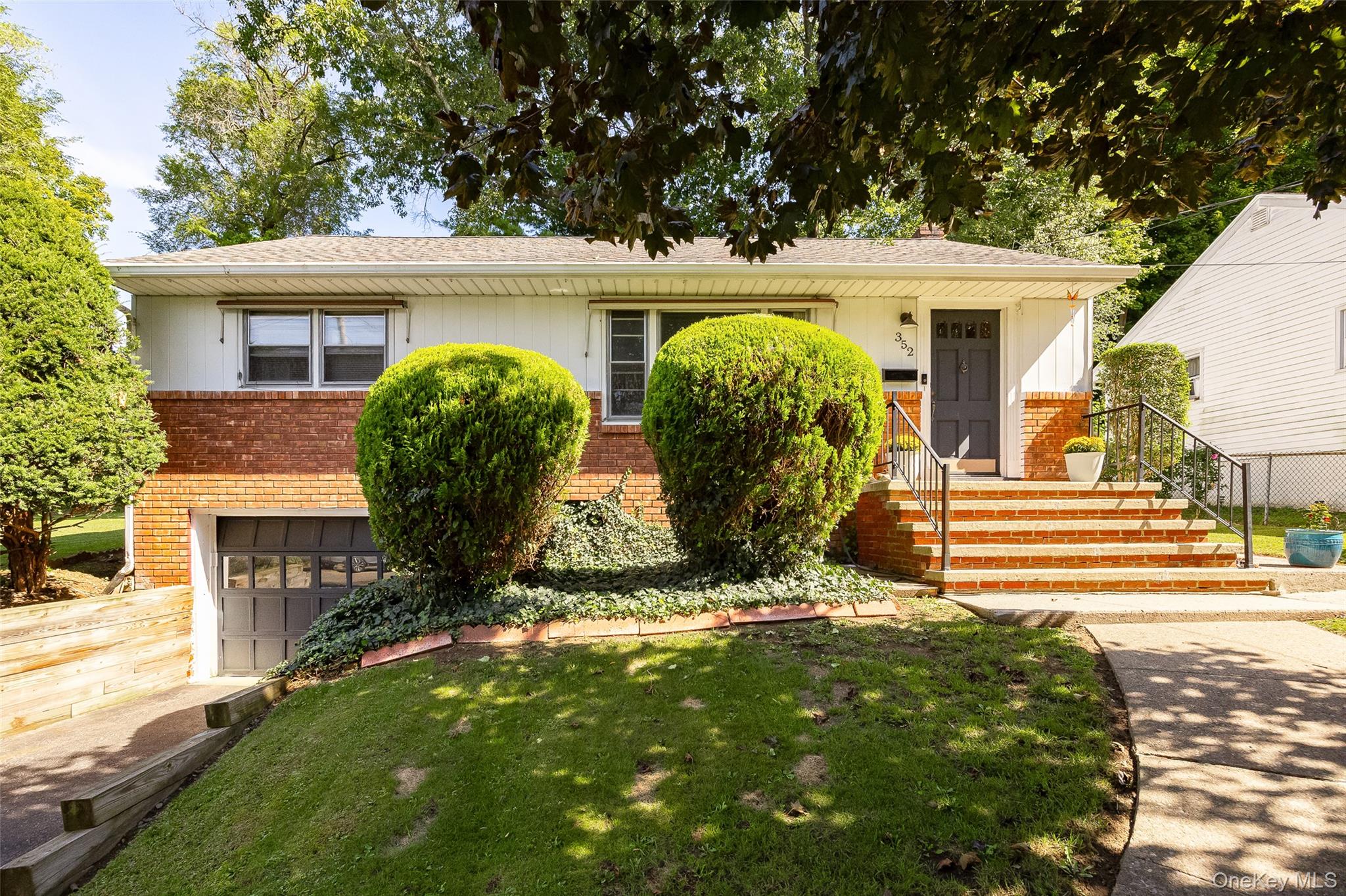 352 Clifton Avenue Property Photo 1