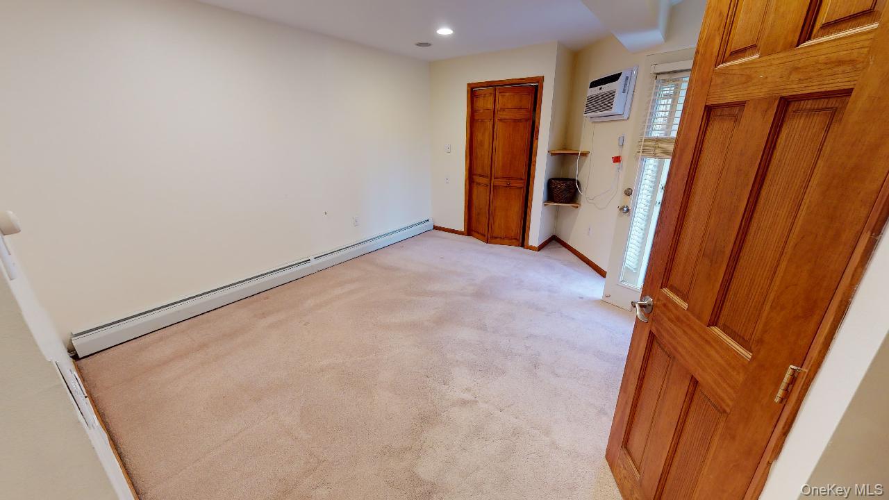 67-08 Exeter Street 2 Property Photo 21