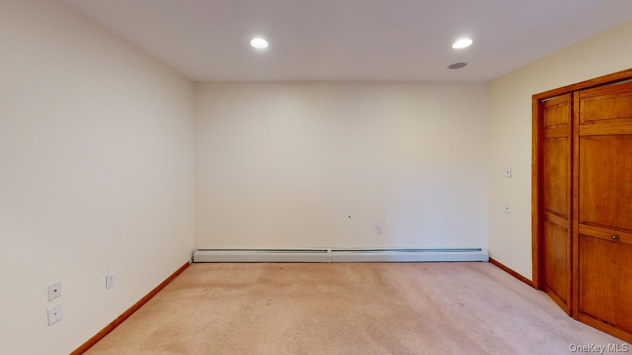67-08 Exeter Street 2 Property Photo 24