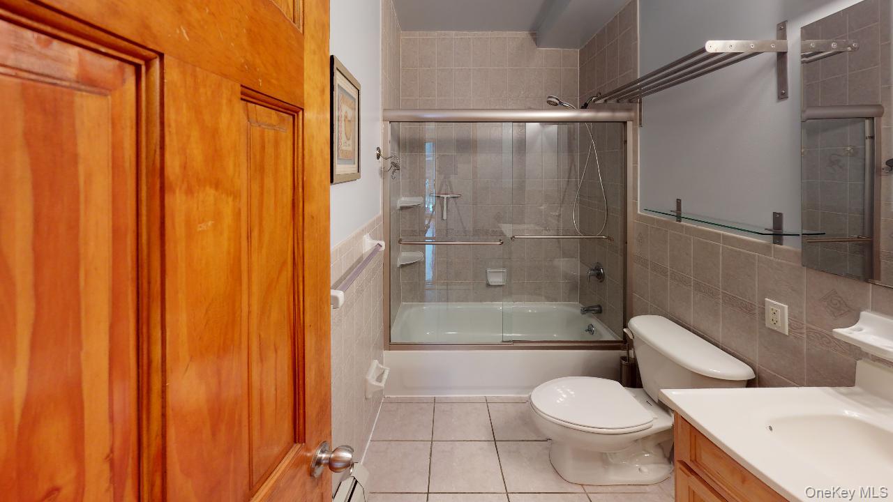 67-08 Exeter Street 2 Property Photo 29