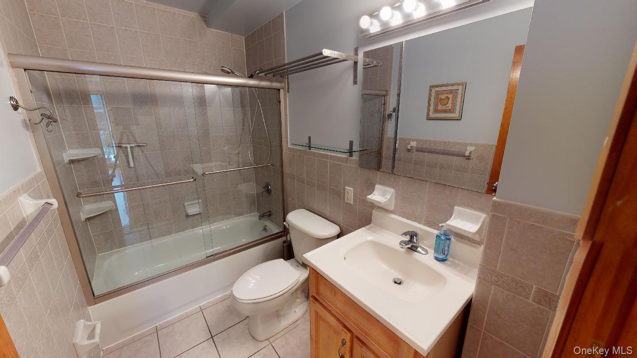 67-08 Exeter Street 2 Property Photo 30
