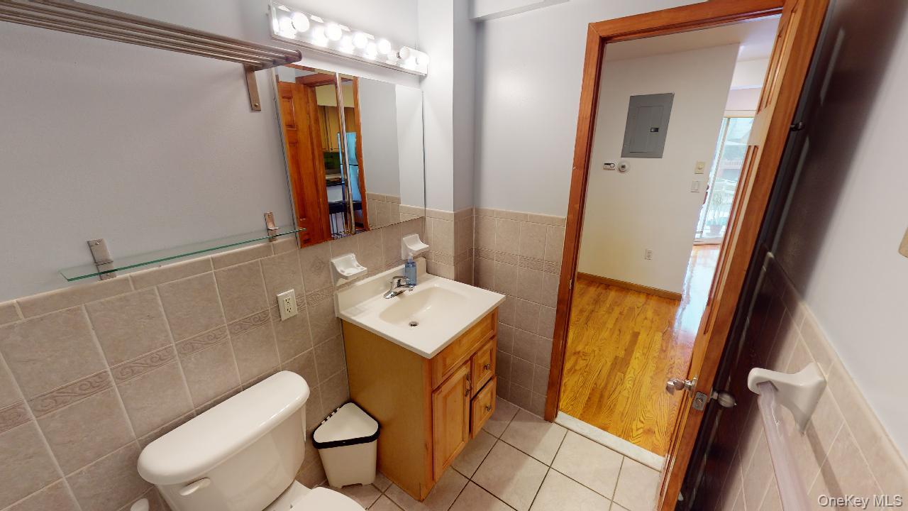 67-08 Exeter Street 2 Property Photo 31