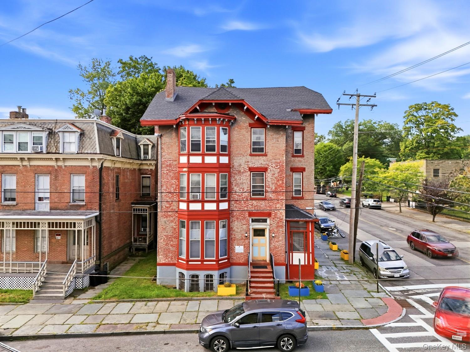 203 Grand Street Property Photo 1