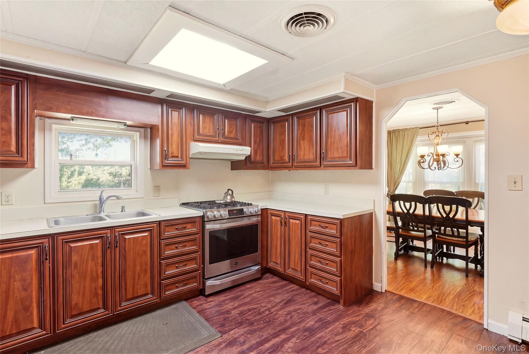 1407 Middle Road 45 Property Photo 2