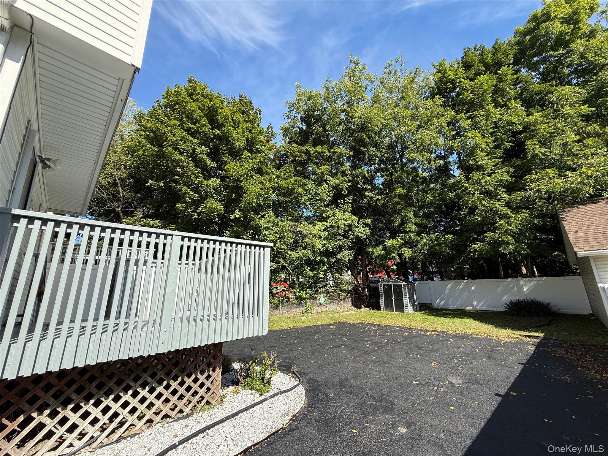 29 Genung Street Property Photo 17