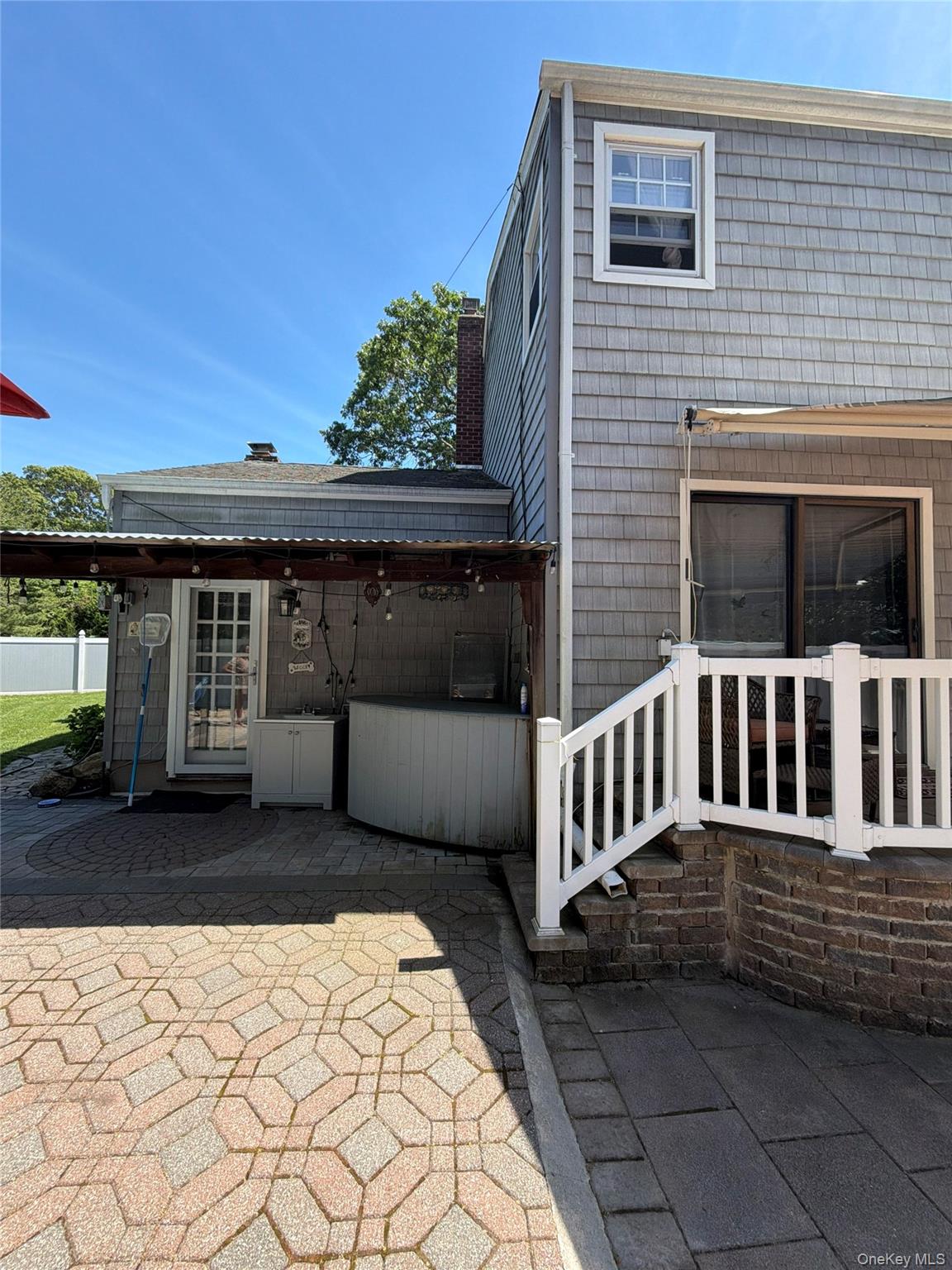12 Cayuga Avenue Property Photo 17