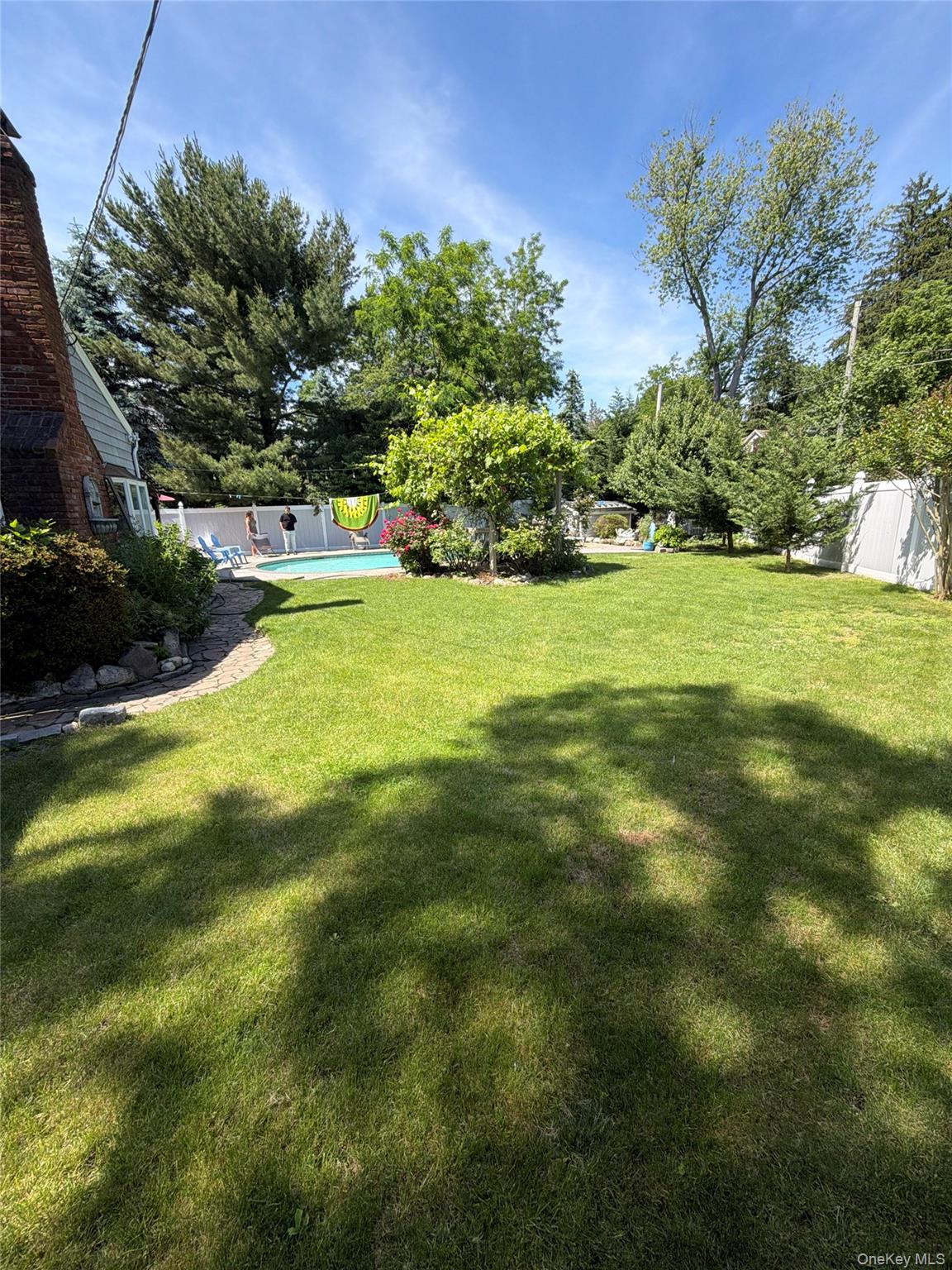 12 Cayuga Avenue Property Photo 19