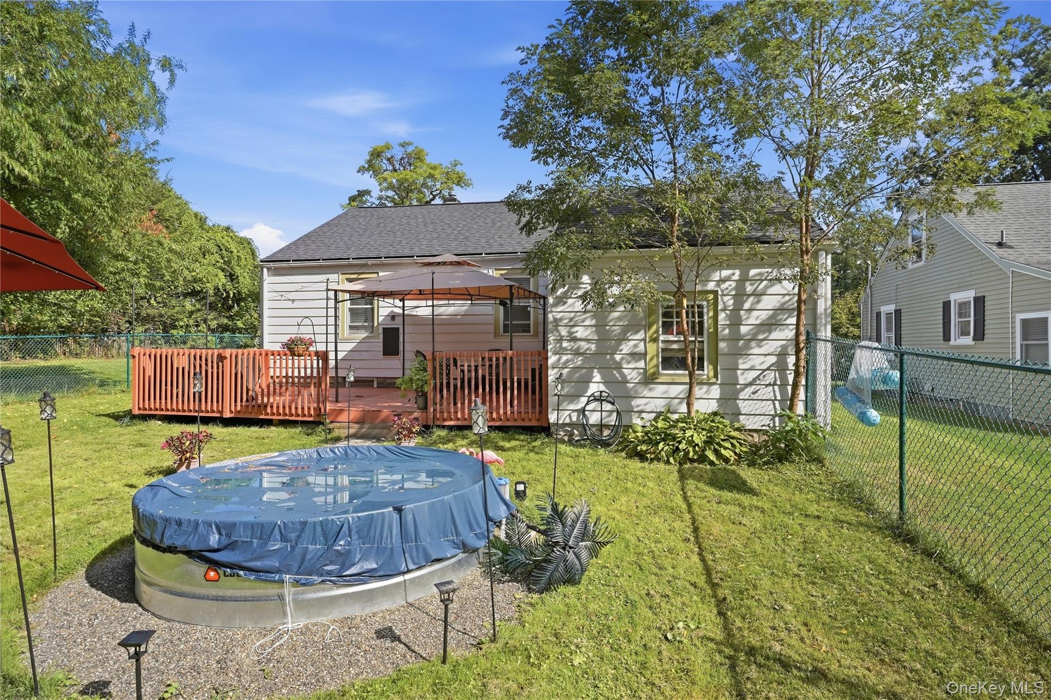25 Hayes Street Property Photo 31