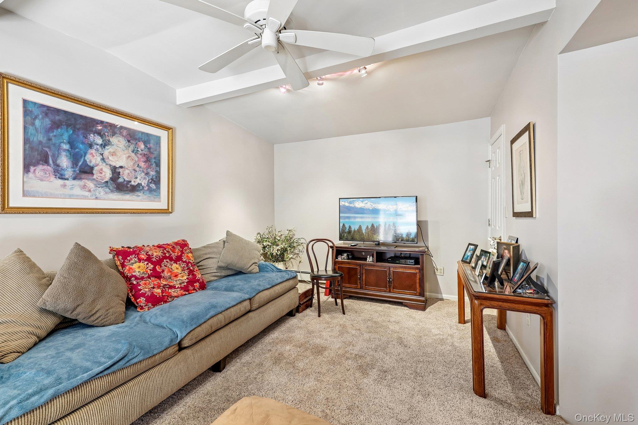10 4th Street Property Photo 7