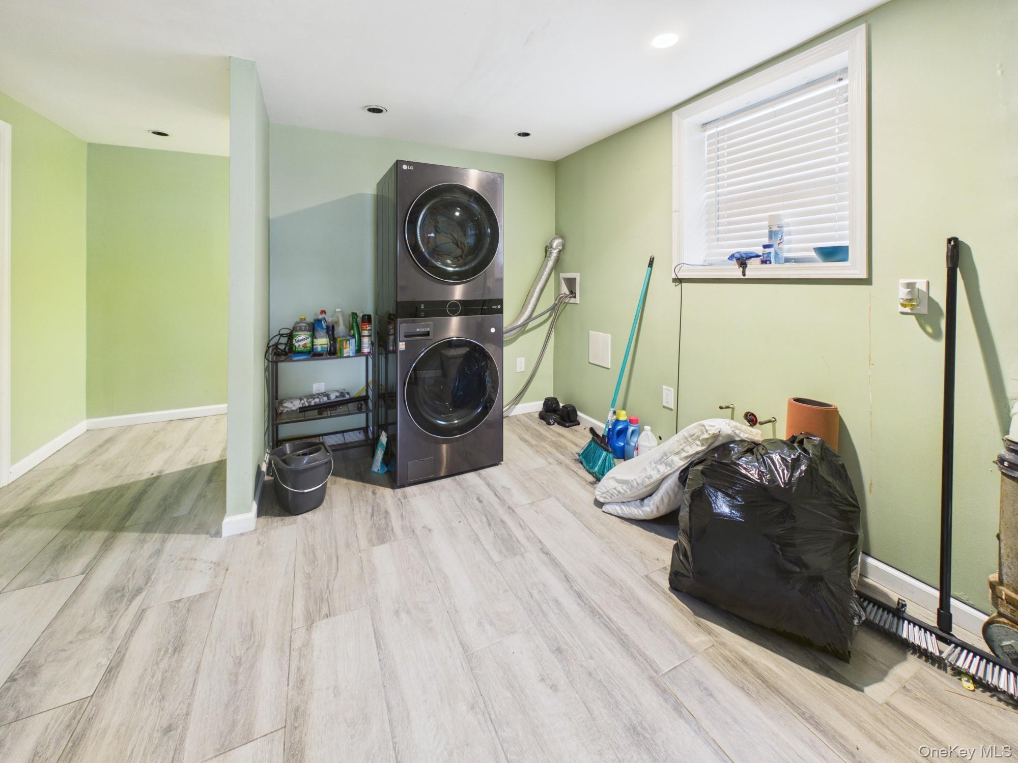 3147 Waterbury Avenue Property Photo 10