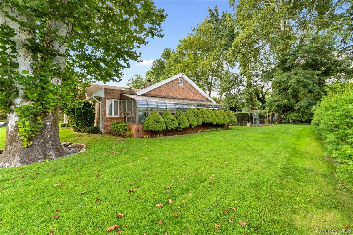 15 Hillcrest Drive Property Photo 3