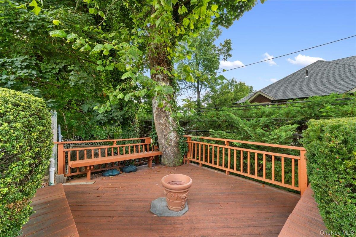 15 Hillcrest Drive Property Photo 45