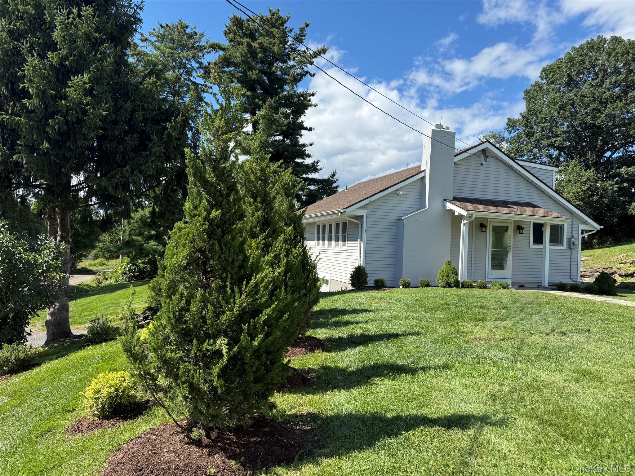 221 Prospect Hill Road Property Photo 1