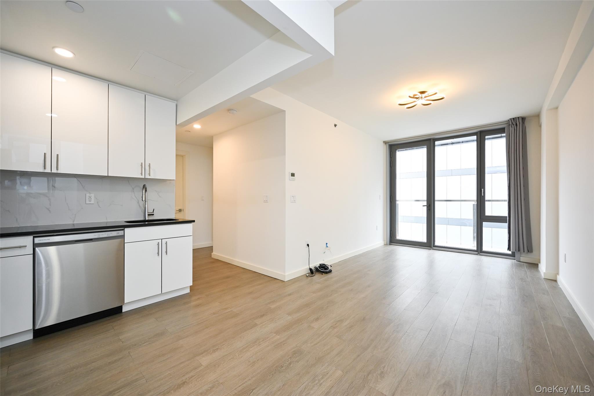 144-27 Sanford Avenue 5k Property Photo 6