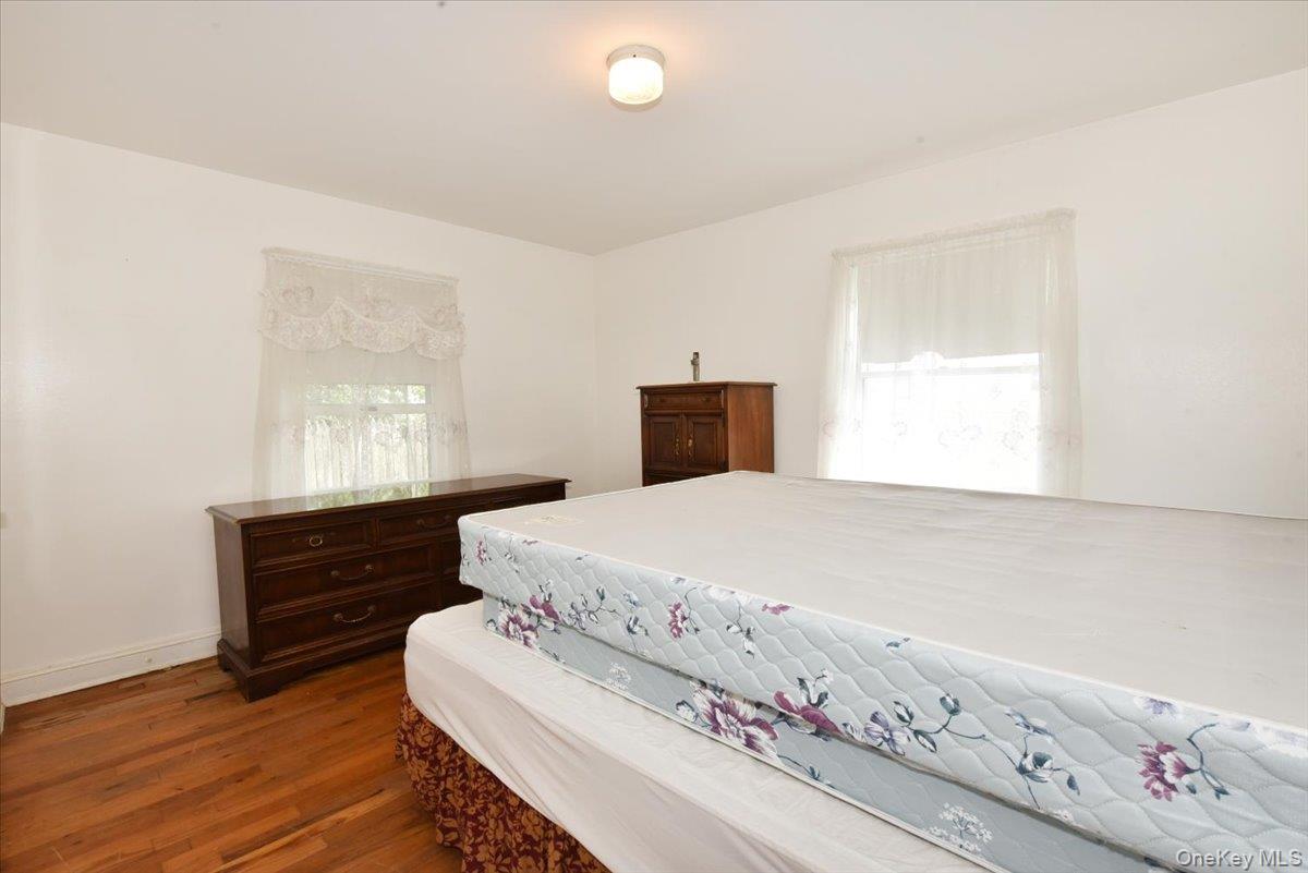 403 Oak Street Property Photo 15