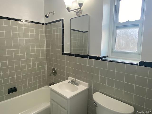 245-15 77th Crescent F-2 Property Photo 8