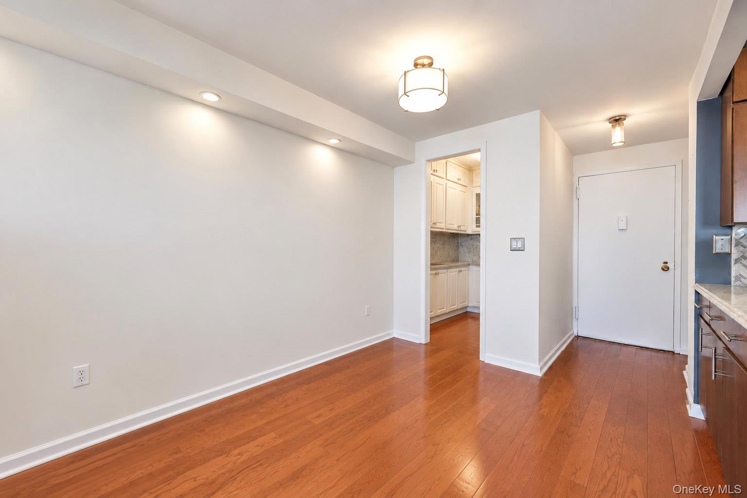 1155 Warburton Avenue 3y Property Photo 9