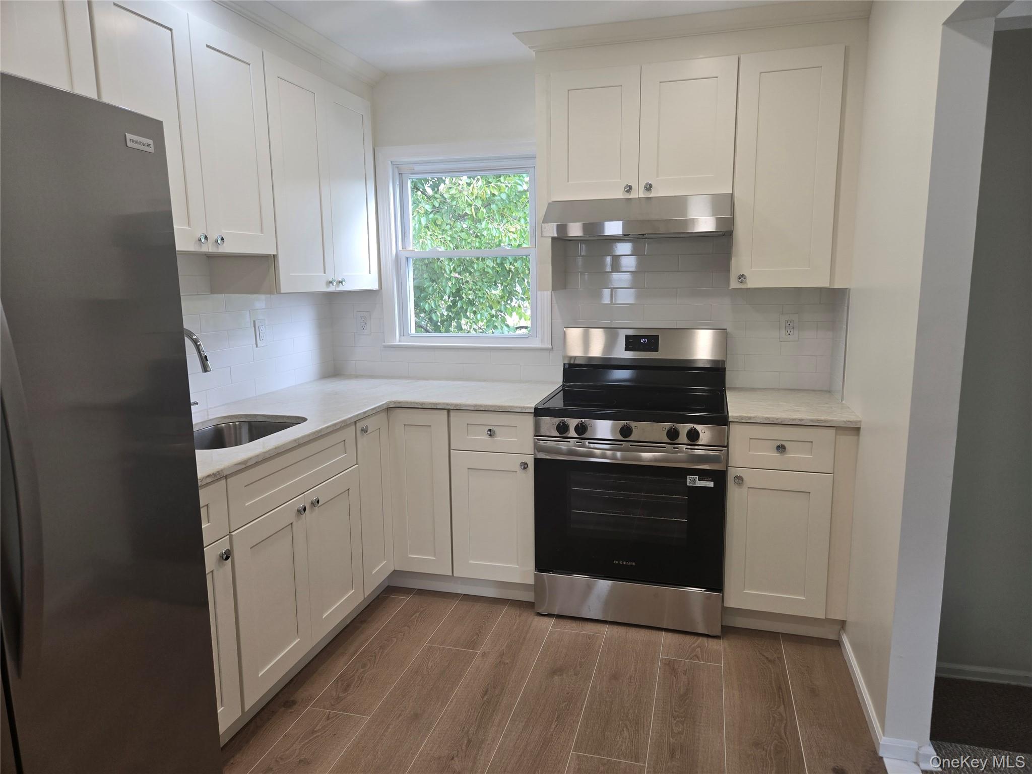 11 Columbia Avenue Property Photo 3