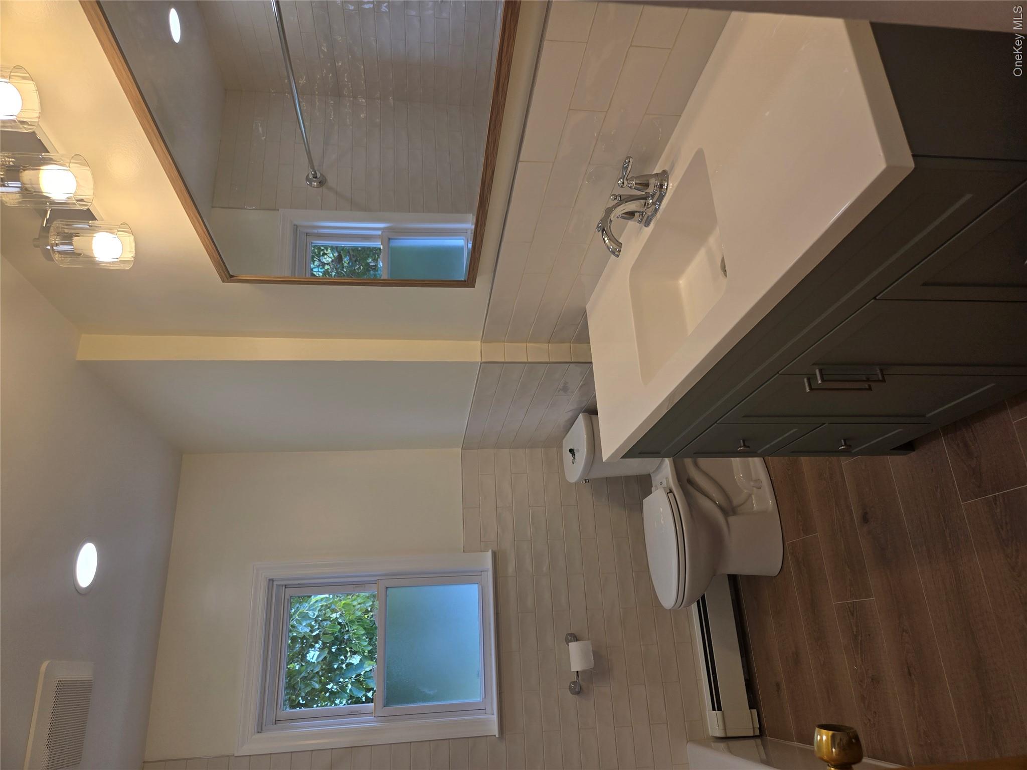 11 Columbia Avenue Property Photo 6