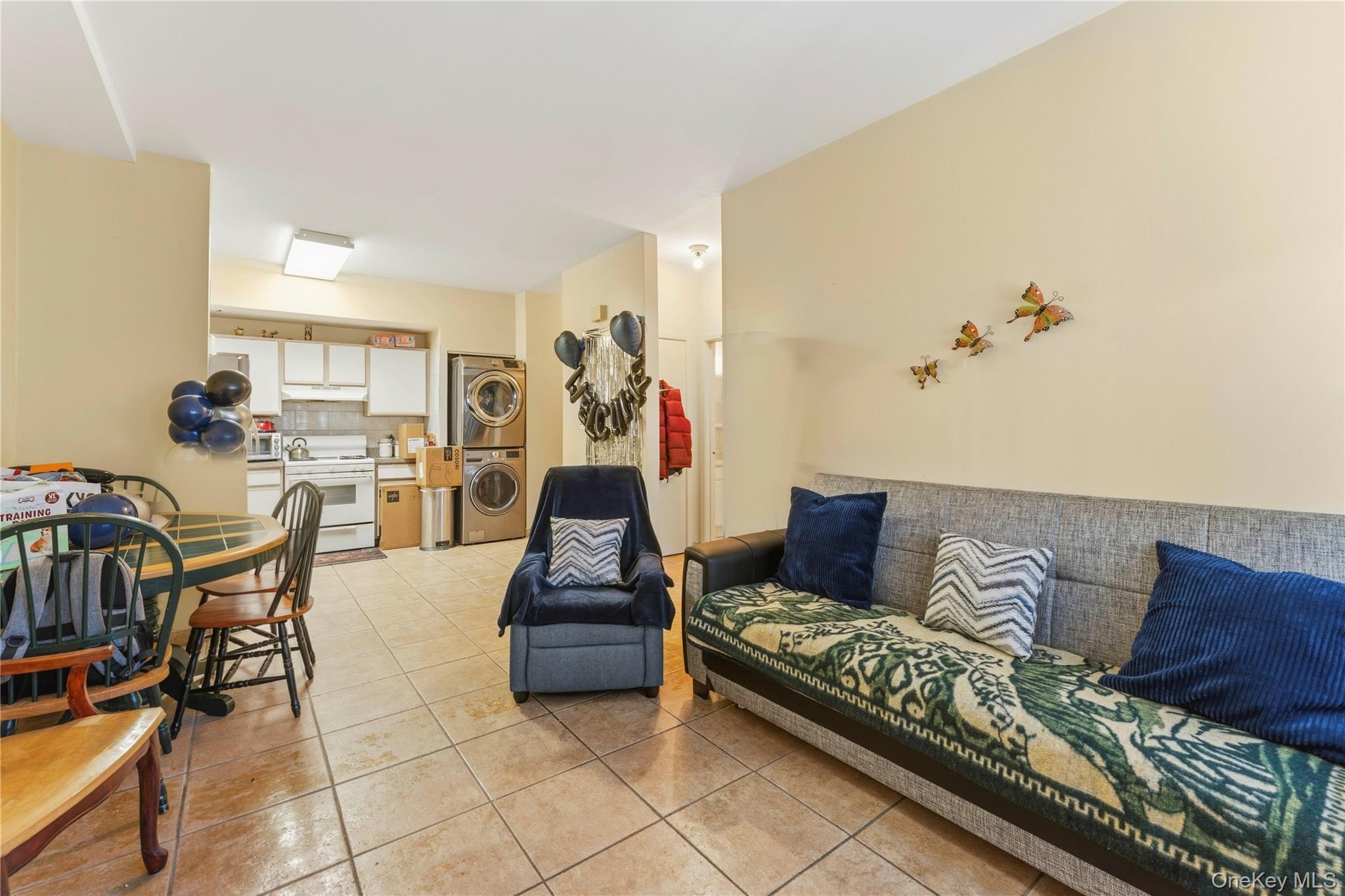 1556 Longfellow Avenue Property Photo 13