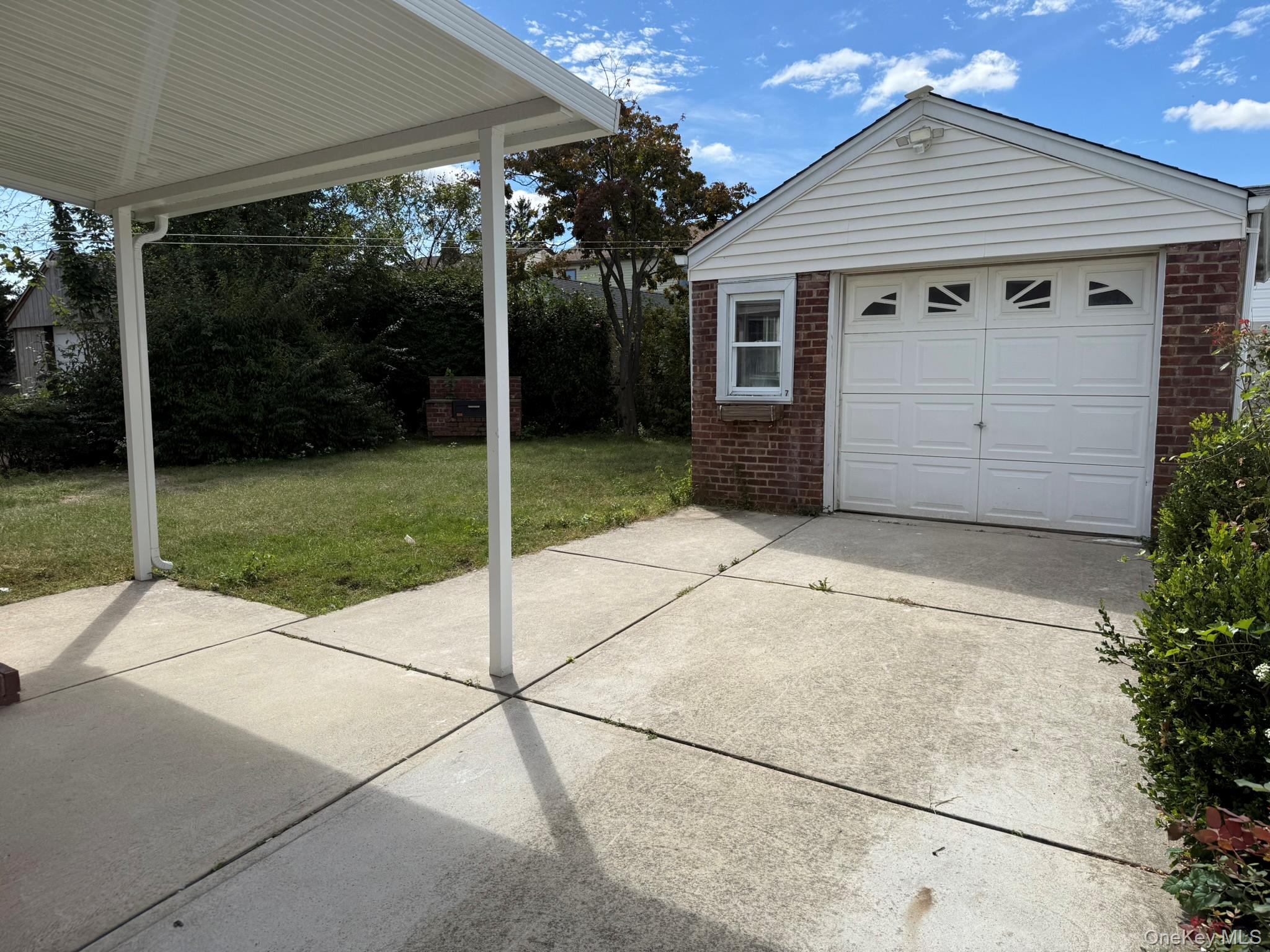 375 Latham Road Property Photo 2