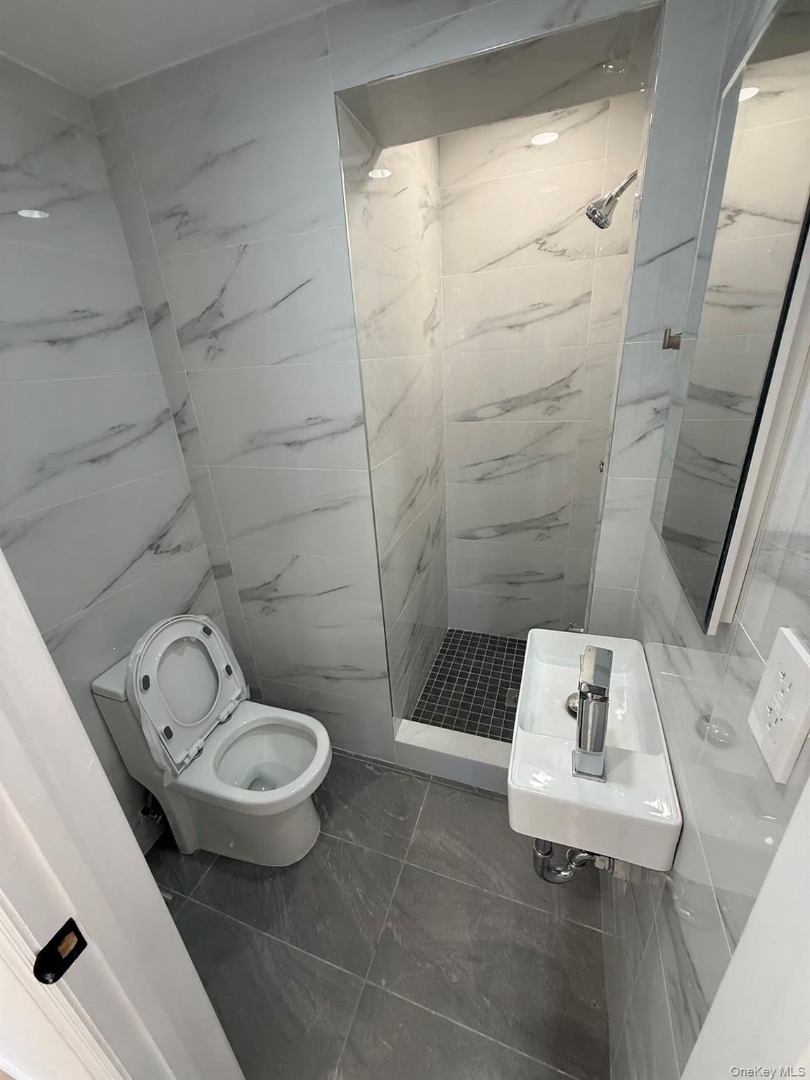 375 Latham Road Property Photo 17