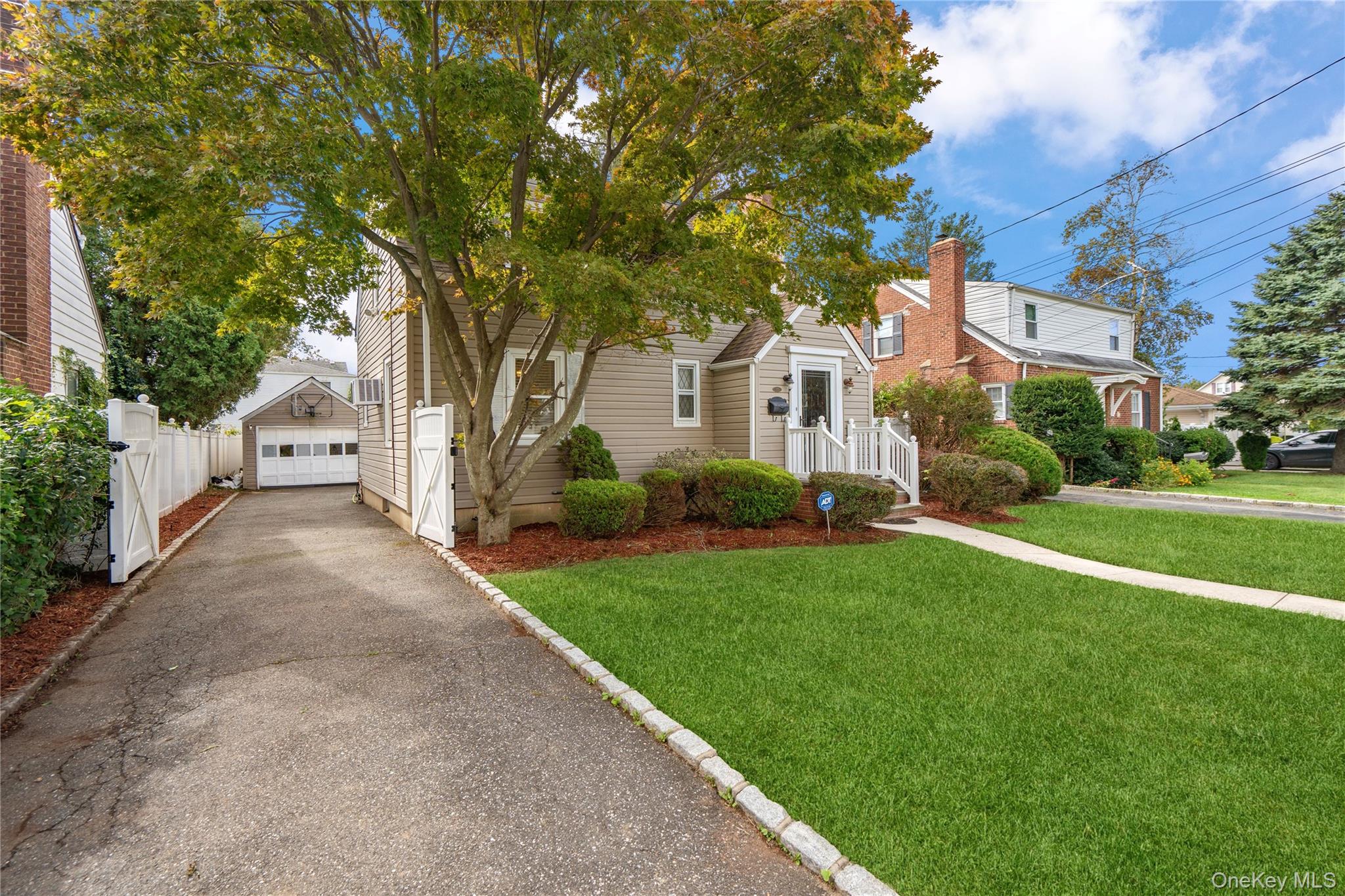 173 2nd Street Property Photo 6