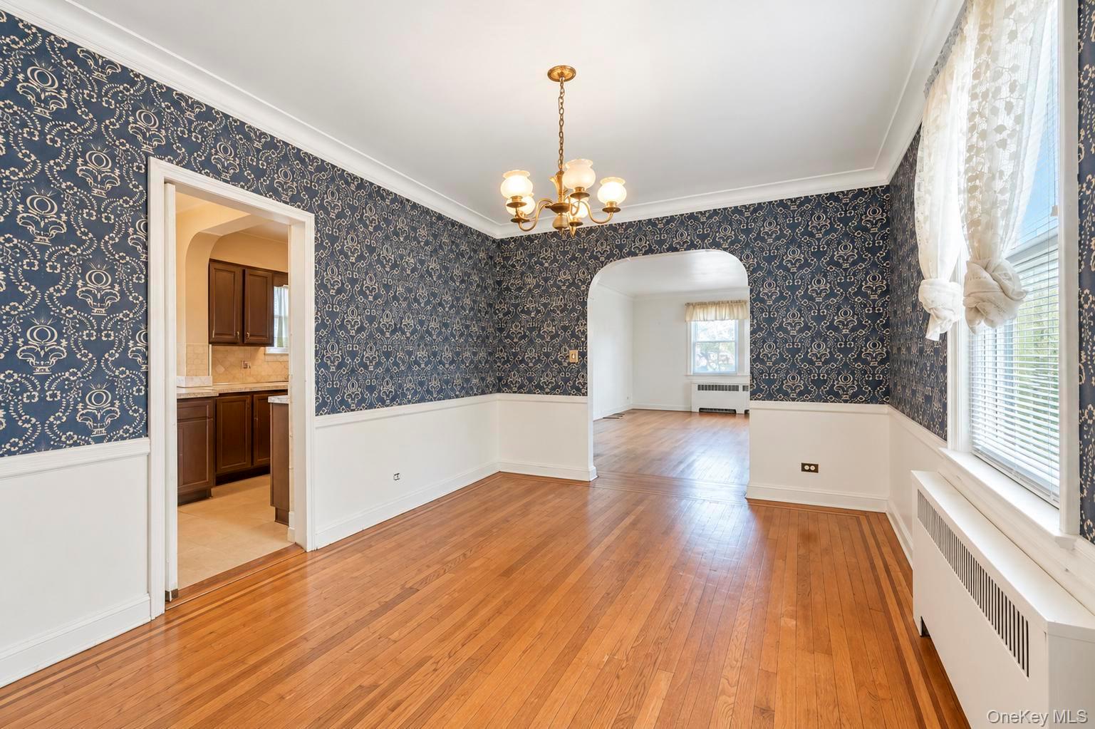 1845 Hering Avenue Property Photo 18