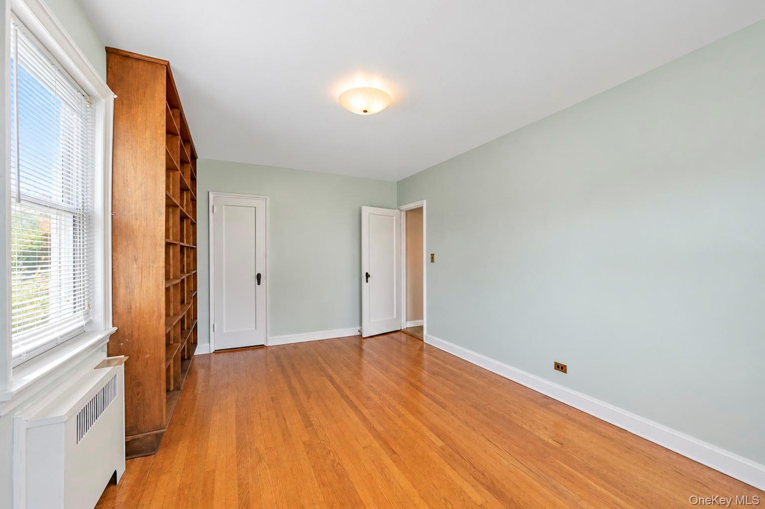 1845 Hering Avenue Property Photo 29