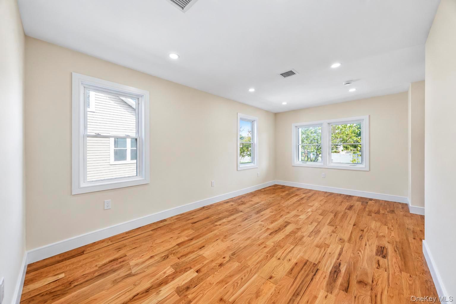 18 Sportsmans Avenue Property Photo 10