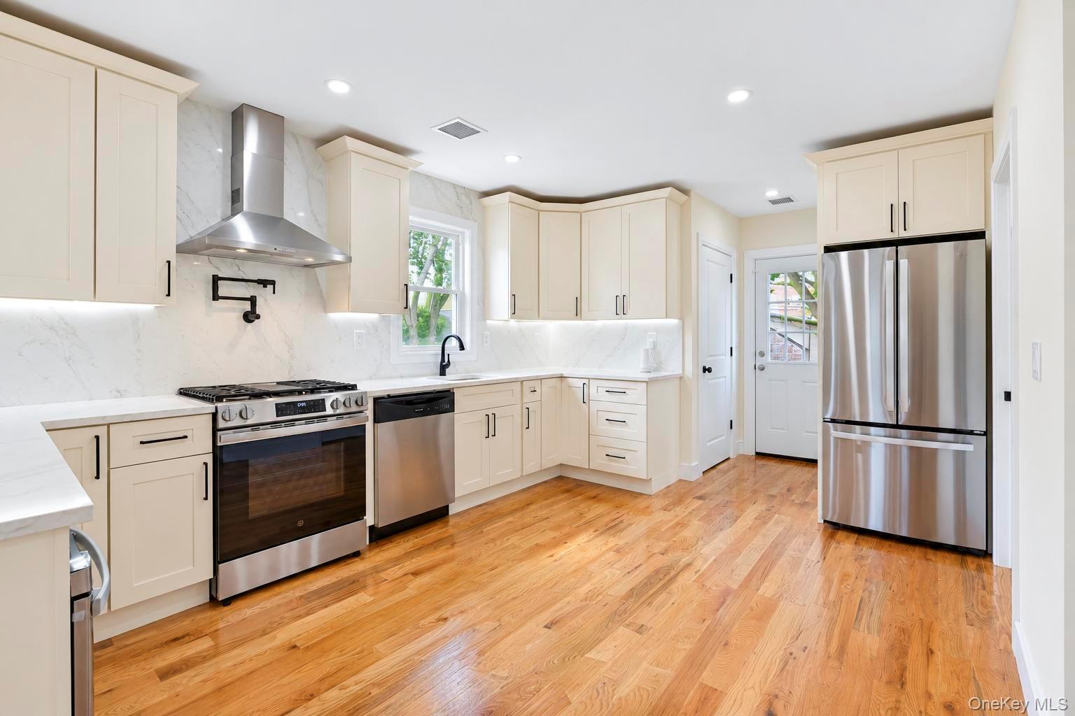 18 Sportsmans Avenue Property Photo 22
