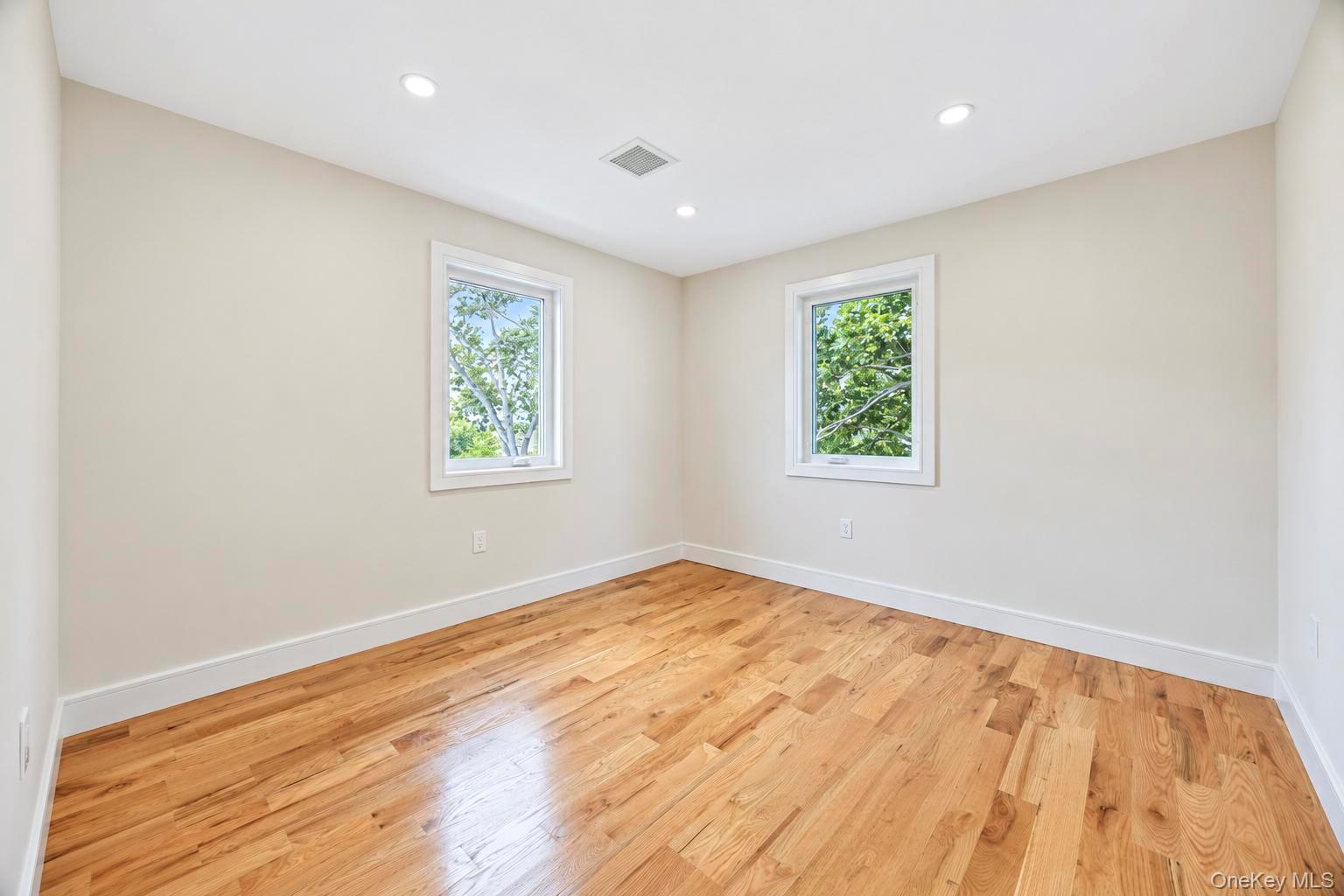 18 Sportsmans Avenue Property Photo 33