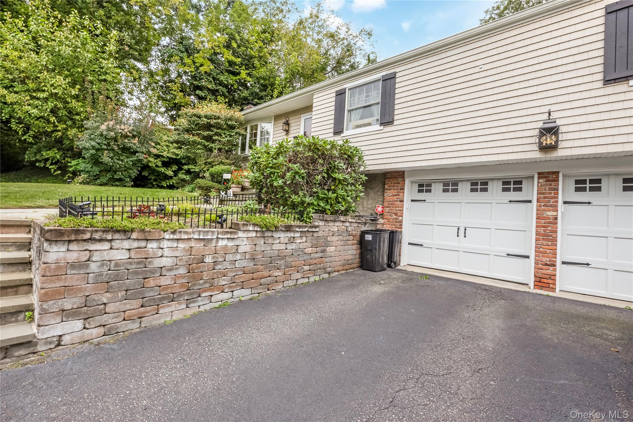 146 Elm Street Property Photo 3