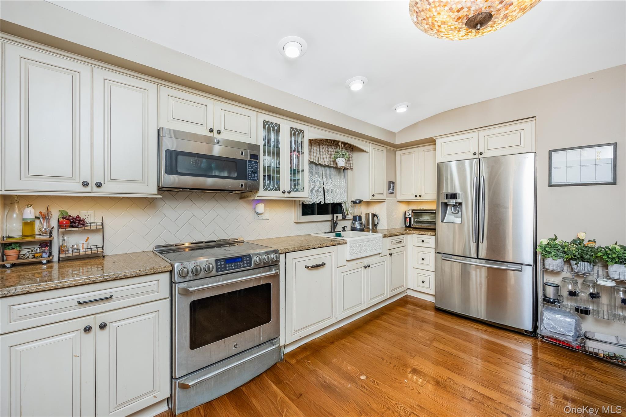 146 Elm Street Property Photo 8